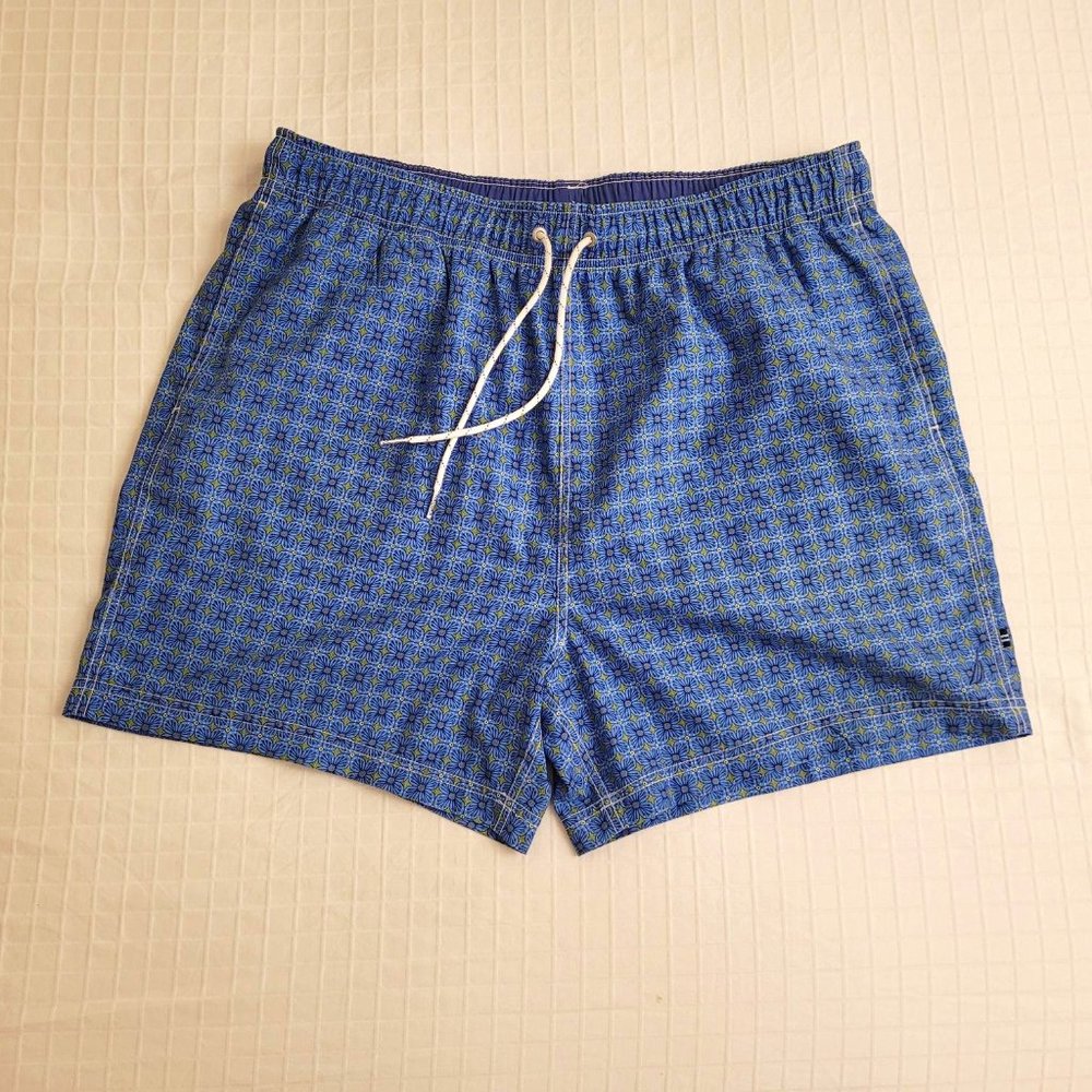 Nautica shorts. Blue patterned. Size XL.